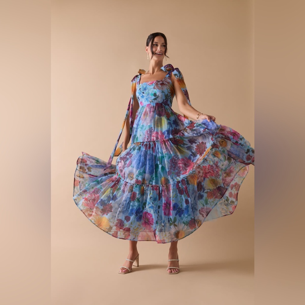 Alahna Tie Strap Blue Floral Maxi Dress